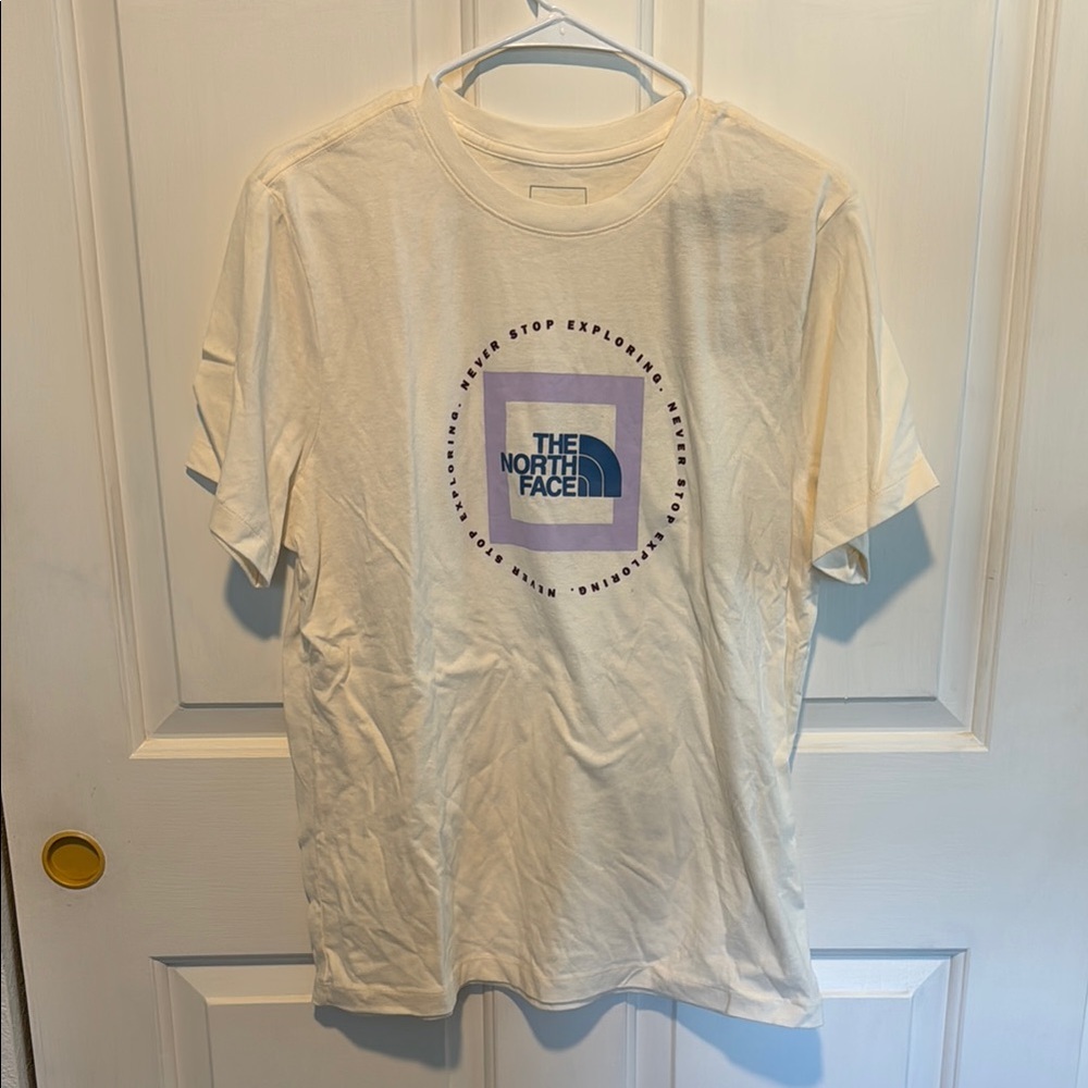 The North Face Cream Short Sleeve Tee Casual Essential